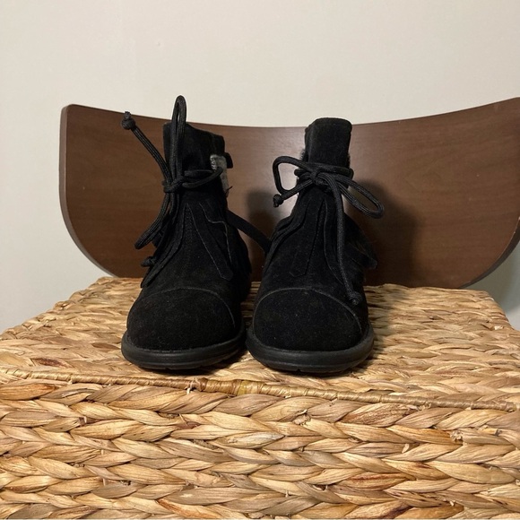 NWT Women's Muk Luks Booties | Size 7 | Black Faux Suede | Winter & Fall Boots - Picture 5 of 12